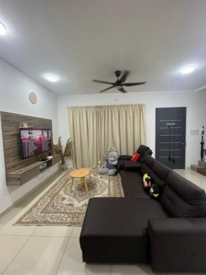 Hadeerna Homestay - Double storey terrace